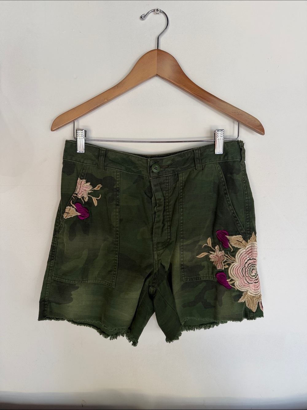 Free People Army Style Overdyed Camo & Embroidered Short size 6